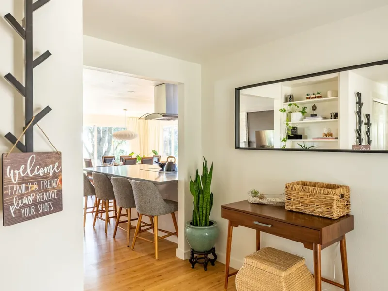 Zen Haus: Spa Home with 3 Kings near UO - Photo 10
