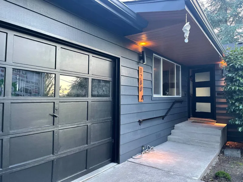 Zen Haus: Spa Home with 3 Kings near UO - Photo 15